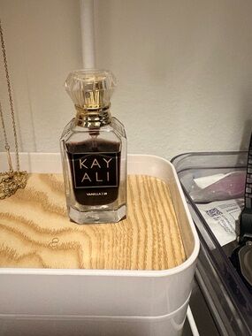 KAYALI Vanilla 28 Fragrance Oil - Deep Brown Scent